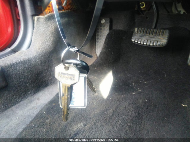 1995 MITSUBISHI 3000 GT VIN: JA3AM84J3SY022037
