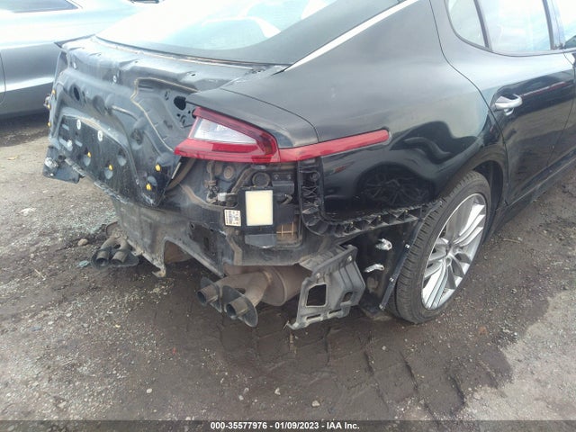 2018 Kia Stinger, VIN: KNAE15LA2J6034103