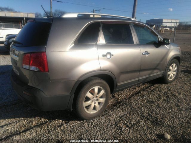 5XYKT4A60CG207965 KIA SORENTO LX