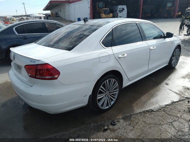2015 Volkswagen Passat, VIN: 1VWBS7A35FC058064
