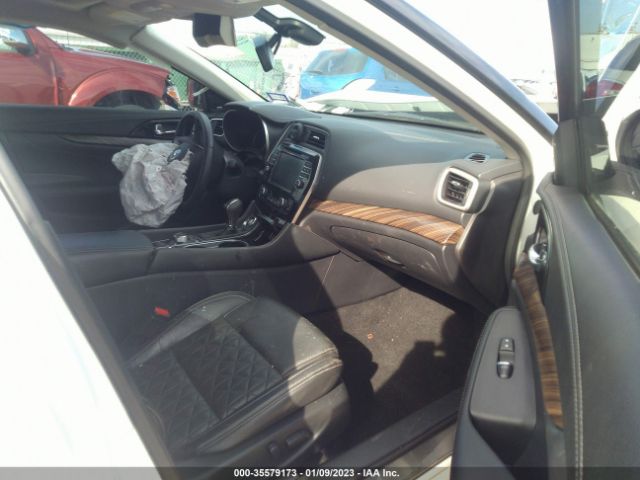 1N4AA6AP8HC398185 Nissan Maxima Platinum