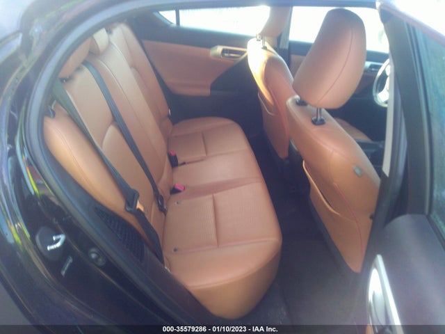 Lexus CT 200H 2012 JTHKD5BH8C2088672 Image 8