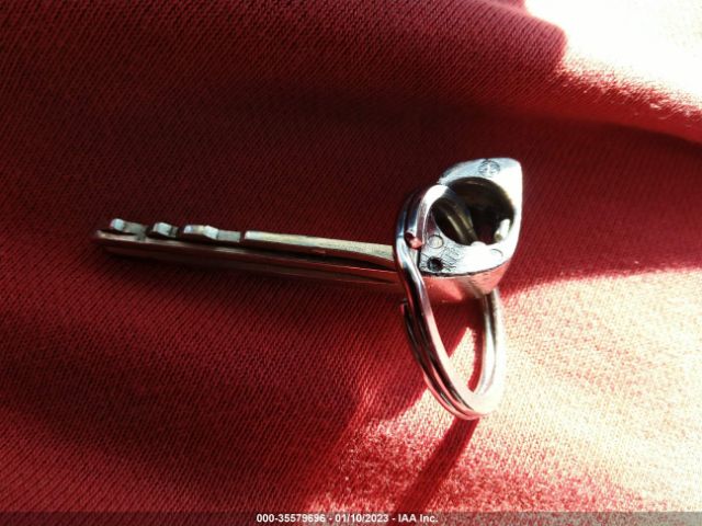 KNDJT2A22B7280442 KIA SOUL +