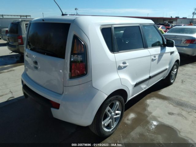 KNDJT2A22B7280442 KIA SOUL +
