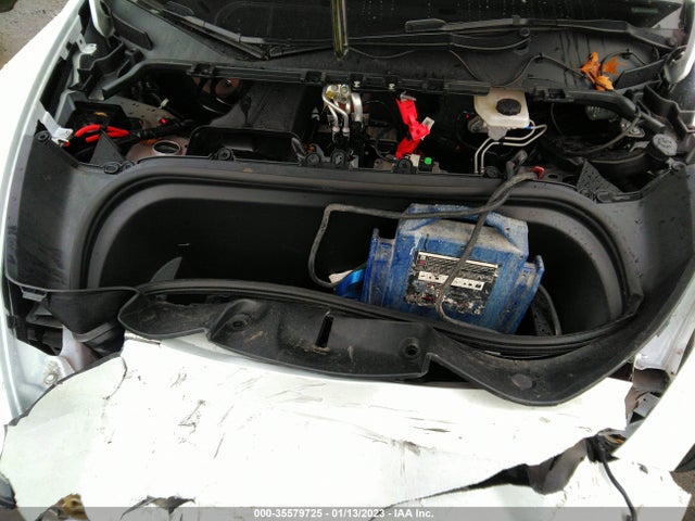 Tesla Model Y Long Range 2022 7SAYGAEE7NF467422 Image 10
