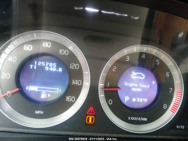 YV4992DZ4A2018974 Volvo XC60