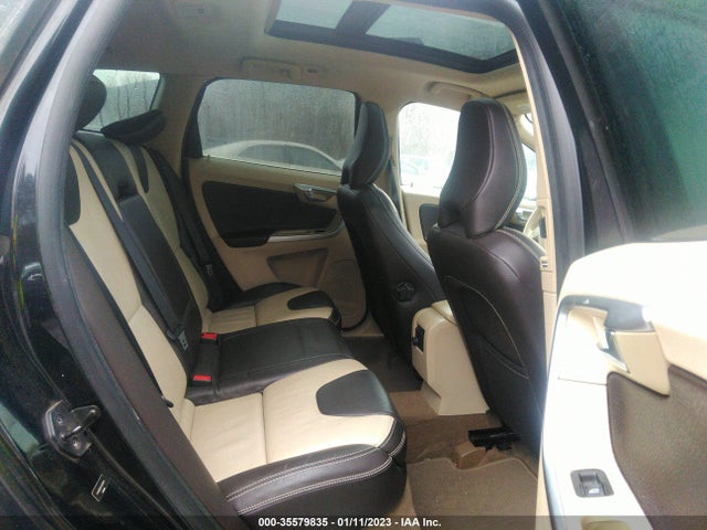 YV4992DZ4A2018974 Volvo XC60