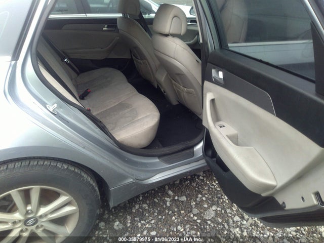 2015 HYUNDAI SONATA 2.4L SE VIN: 5NPE24AF1FH062237