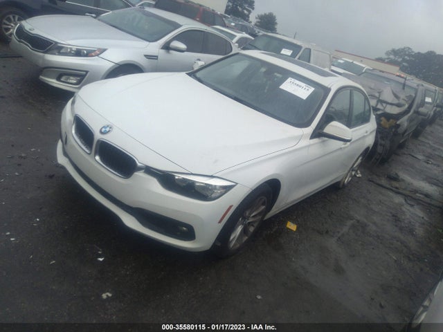 BMW 3 Series 320i 2016 WBA8E1G57GNU11563 Image 2