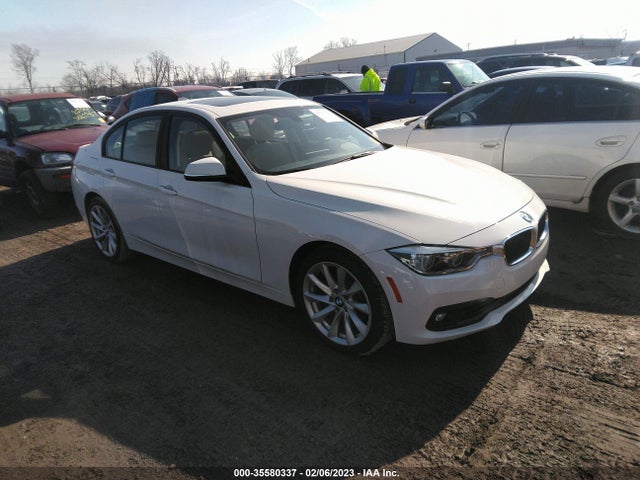 2018 BMW 3 Series, VIN: WBA8A3C5XJA357834