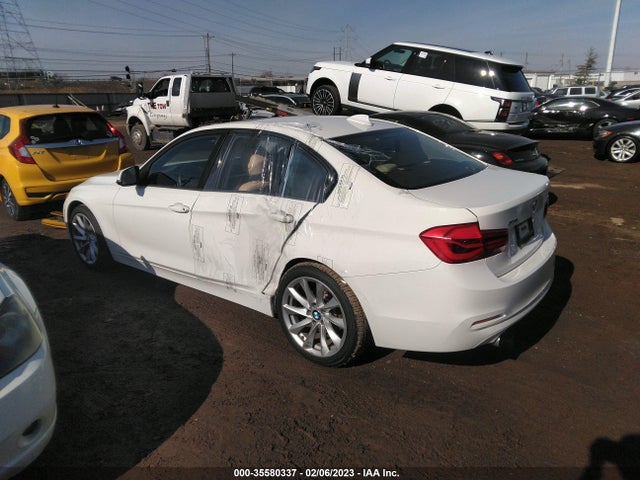 2018 BMW 3 Series, VIN: WBA8A3C5XJA357834