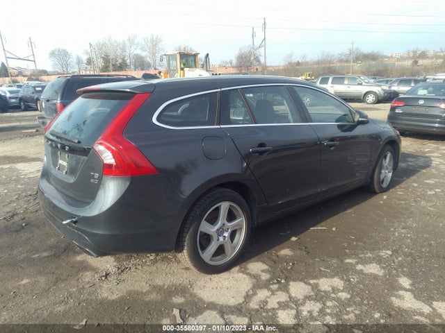 2015 Volvo V60, VIN: YV1612SB1F1192253