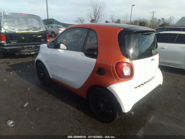 2016 Smart Fortwo, VIN: WMEFJ5DA5GK057480