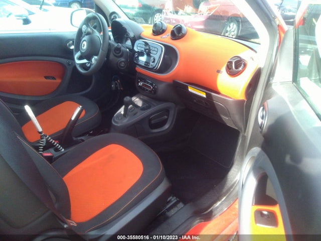 2016 Smart Fortwo, VIN: WMEFJ5DA5GK057480