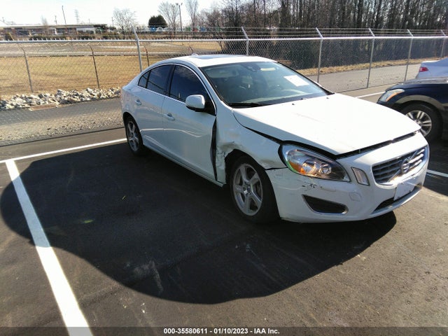 Volvo S60 2013 YV1612FH2D2206666 zdjęcie główne