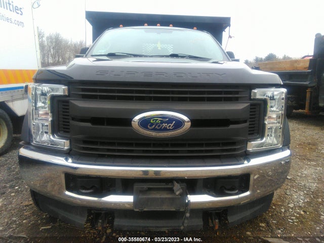 2018 Ford F-550, VIN: 1FDUF5HY7JED03364