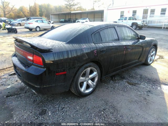 2C3CDXHGXEH124943 Dodge Charger Sxt