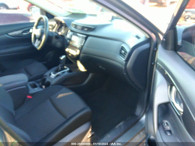 2018 NISSAN ROGUE SV VIN: KNMAT2MT4JP551701
