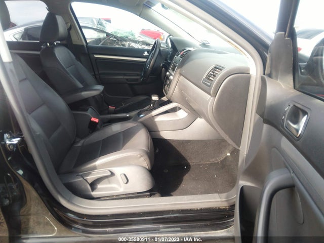 2009 VOLKSWAGEN JETTA SEDAN SE/SEL VIN: 3VWRM71K99M074240
