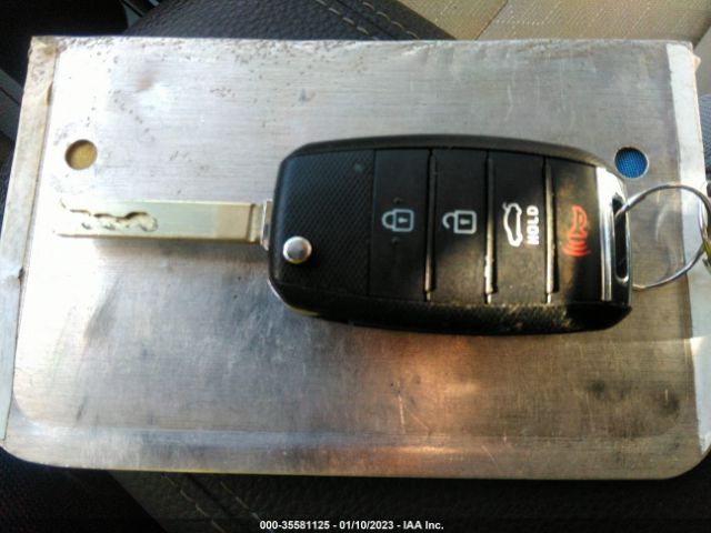 3KPA24ADXME427397 KIA RIO S