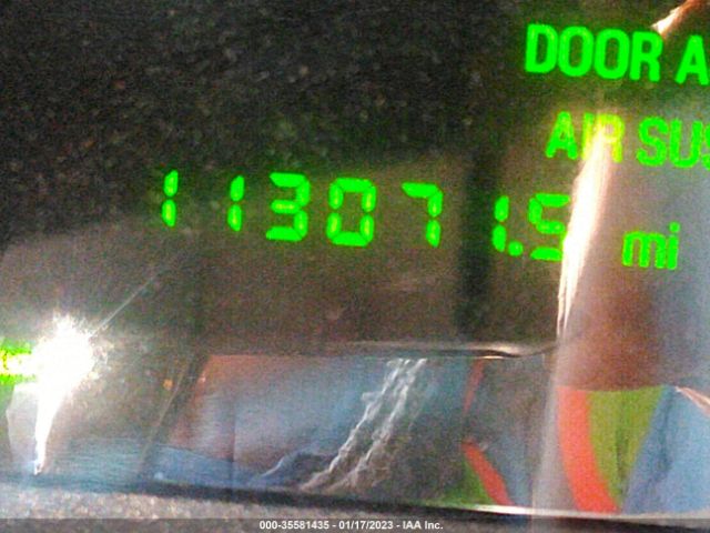 1LNHM82W83Y626341 Lincoln Town Car Signature