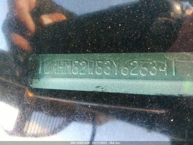 1LNHM82W83Y626341 Lincoln Town Car Signature