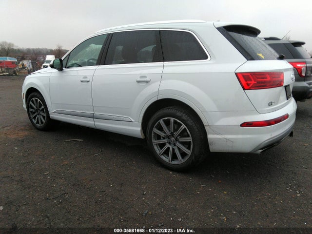2018 Audi Q7, VIN: WA1VAAF7XJD030057
