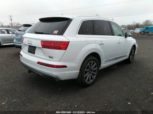 2018 Audi Q7, VIN: WA1VAAF7XJD030057