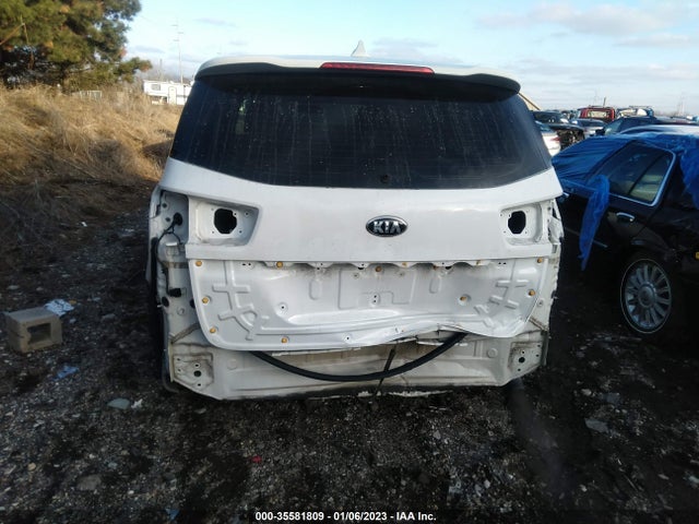 2018 Kia Sedona, VIN: KNDMA5C10J6404933