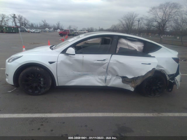 Tesla Model Y Long Range 2021 5YJYGDEE5MF183901 Image 6