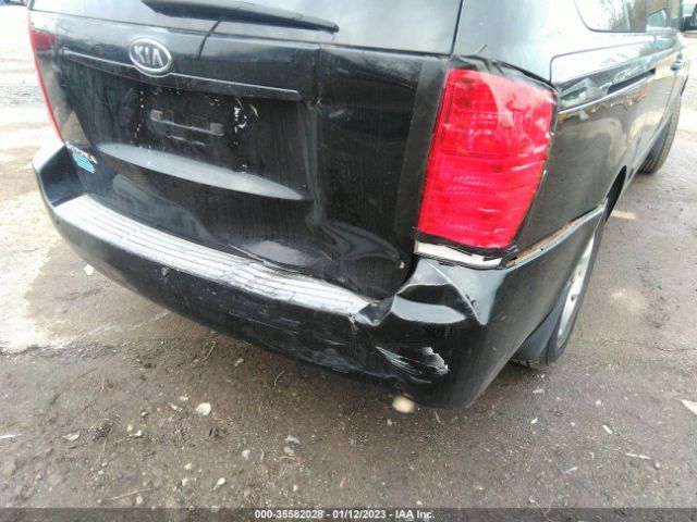 KNDMG4C33A6356354 KIA SEDONA LX