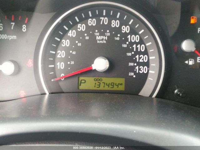 KNDMG4C33A6356354 KIA SEDONA LX