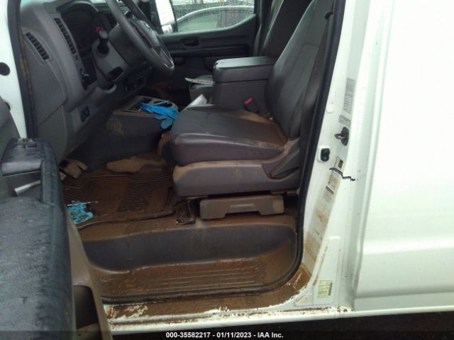 1N6AF0LX3EN106607 Nissan Nv Sv