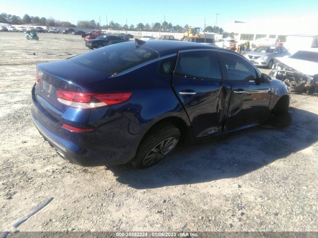 2019 Kia Optima, VIN: 5XXGT4L39KG355205