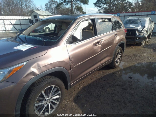 2017 TOYOTA HIGHLANDER XLE VIN: 5TDKZRFH7HS198259