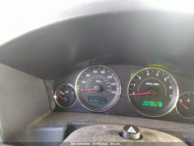 Jeep Commander 2006 1J8HG48N96C231856 Image 9