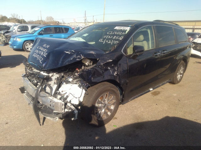 2022 Toyota Sienna, VIN: 5TDYRKEC1NS135872