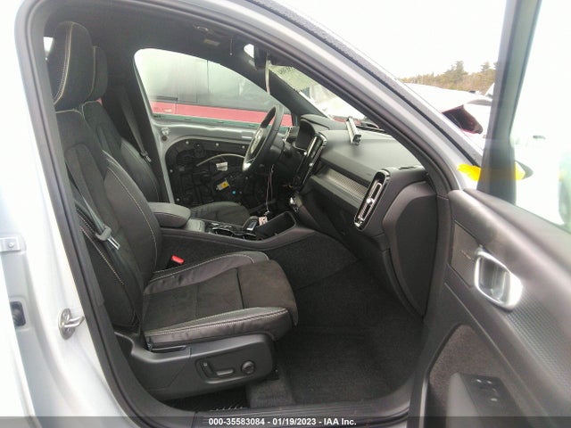2022 Volvo XC40, VIN: YV4162UM0N2786290