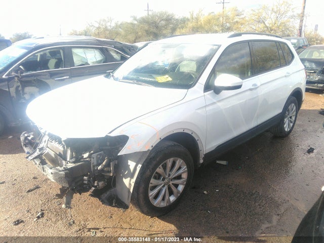 Volkswagen TIGUAN S 2018 3VV1B7AX4JM070586 Image 2