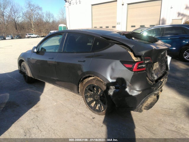 Tesla Model Y 2020 5YJYGDEE5LF014413 Image 4