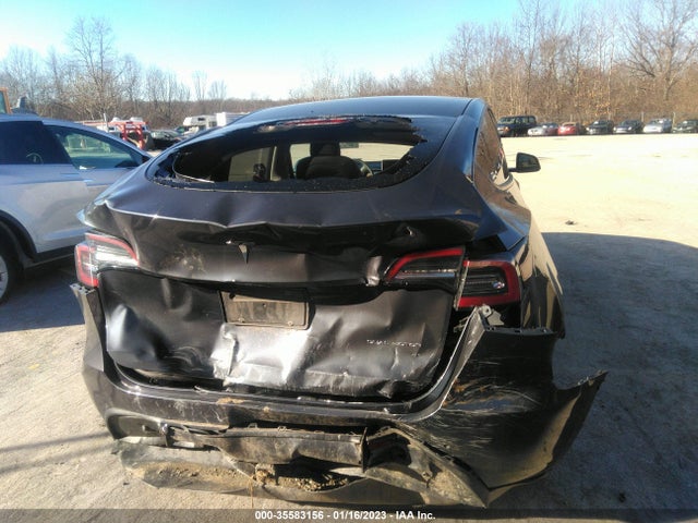 Tesla Model Y 2020 5YJYGDEE5LF014413 Image 7