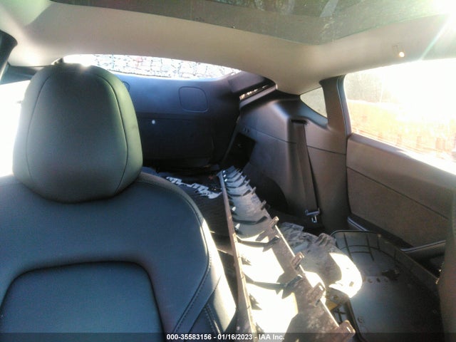 Tesla Model Y 2020 5YJYGDEE5LF014413 Image 9