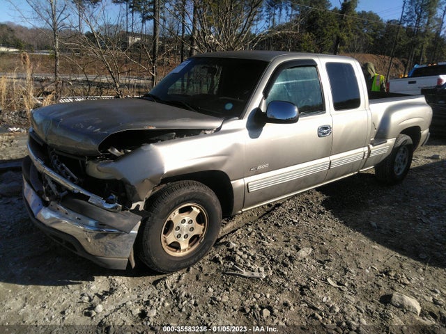 2002 CHEVROLET SILVERADO 1500 LS VIN: 2GCEC19VX21256221