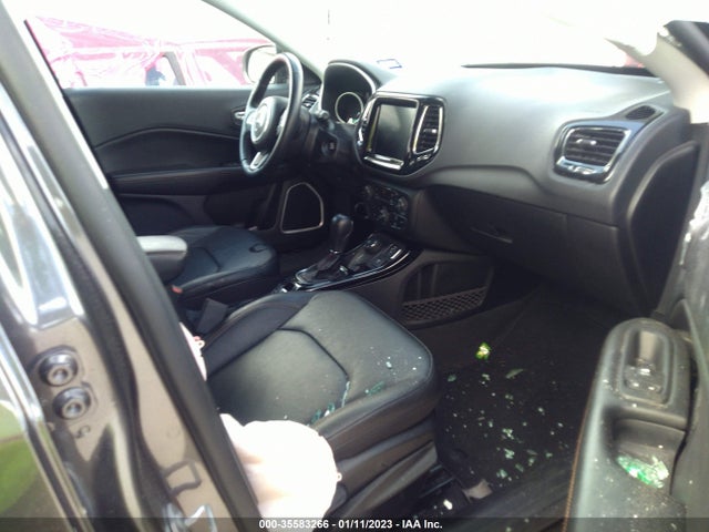 2021 Jeep Compass, VIN: 3C4NJDCB3MT586306