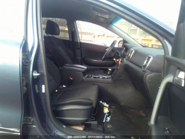 KNDPMCAC4J7368994 KIA Sportage Lx