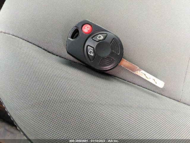 1FMCU9GXXEUC01778 Ford ESCAPE SE