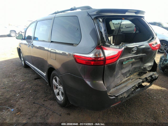 2017 Toyota Sienna, VIN: 5TDKZ3DC1HS854976