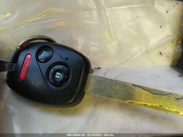 2010 HONDA CIVIC SDN LX VIN: 2HGFA1F5XAH329061