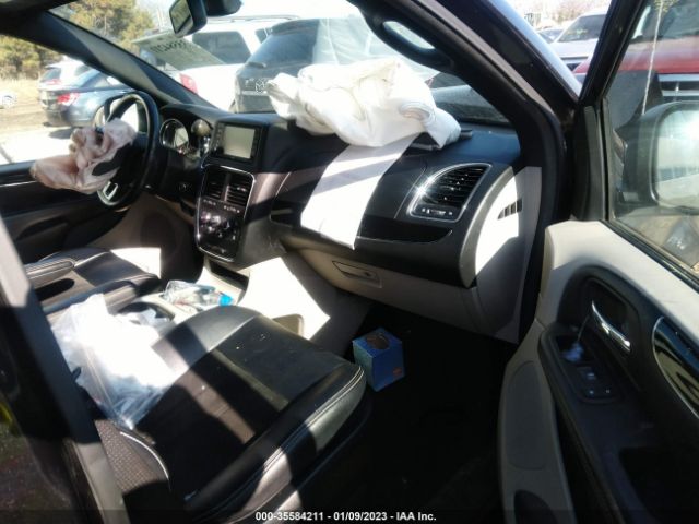 2C4RDGCG8KR519528 Dodge Grand Caravan Sxt