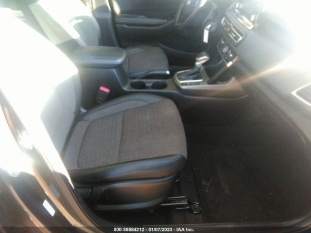 KNDEU2AA3M7057979 KIA SELTOS S